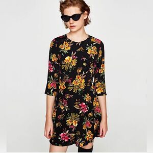 ZARA Floral Dress Black Long Sleeves Scoop Neck Shift Size Medium
